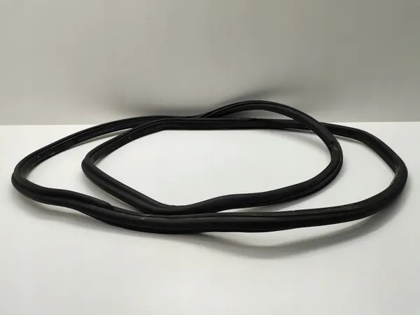BMW 5 Touring G31 takaluukun tiiviste OEM 7390376 image 4