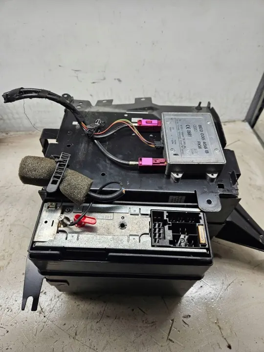 Trocador CD/DVD Audi A6 C5 OEM 4B0057111A image 5