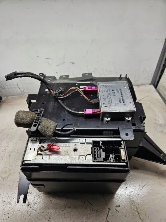 Trocador CD/DVD Audi A6 C5 OEM 4B0057111A image 6