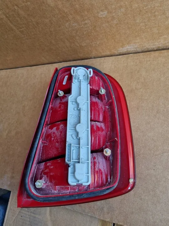 LÁMPARA TRASERA IZQUIERDA SKODA FABIA I LIFT HB image 3