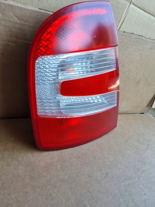 LÁMPARA TRASERA IZQUIERDA SKODA FABIA I LIFT HB image 6