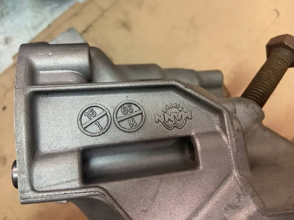 Mercedes Oliefilterhuis OEM A6031840202 image 10