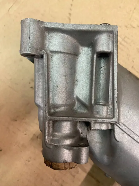 Mercedes Oliefilterhuis OEM A6031840202 image 4