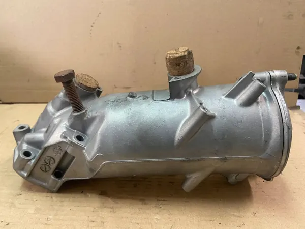 Mercedes Oliefilterhuis OEM A6031840202 image 6