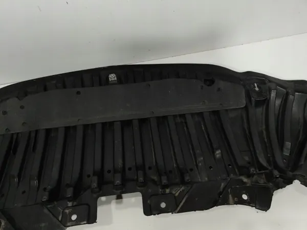 Mercedes Classe C W205 Bouclier Sous Pare-chocs OEM A2055200000 image 5