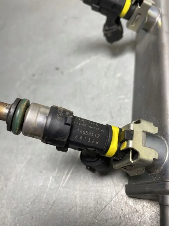 Mitsubishi Outlander 2015 Einspritzdüsen-Satz OEM 1465A412 image 3