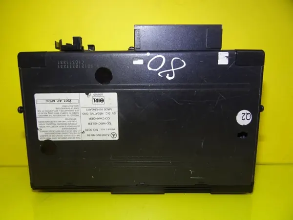 Mercedes CD-Wechsler OEM DRC10114 für W203 image 6