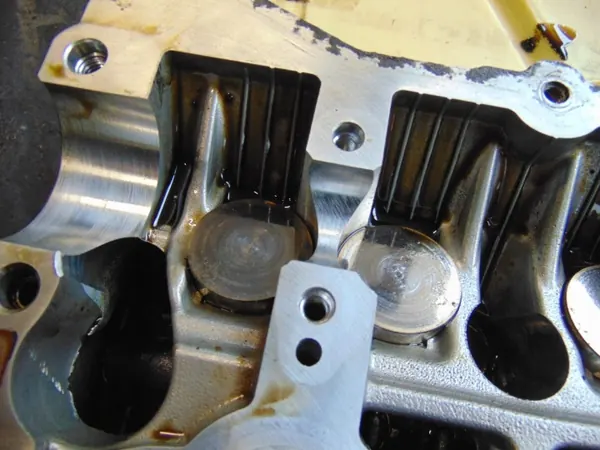Culata OEM 8K31 para Kia Carens 3 2.0 16V image 7