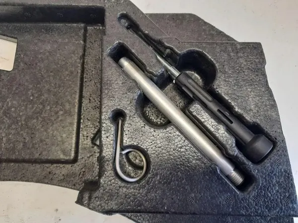 Capa de roda sobressalente VW TOUAREG 2011 7P0012112F image 4