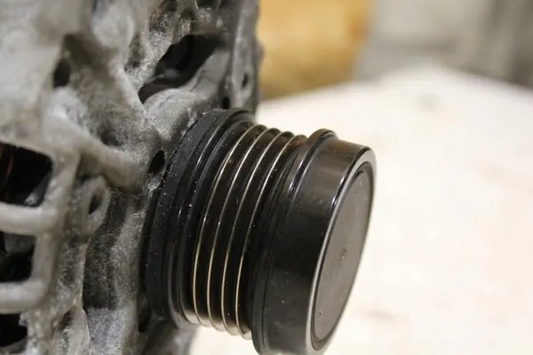 Vaihtovirtageneraattori Mercedes CLA W117 LIFT 2.0T 2018 image 3