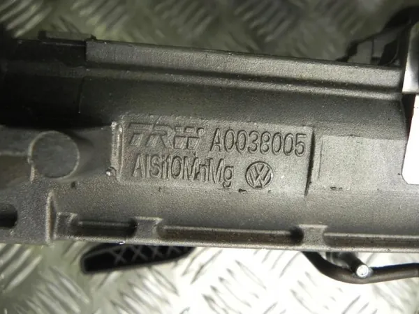Begagnad servomotor OEM A0038005 för Škoda Fabia III image 4