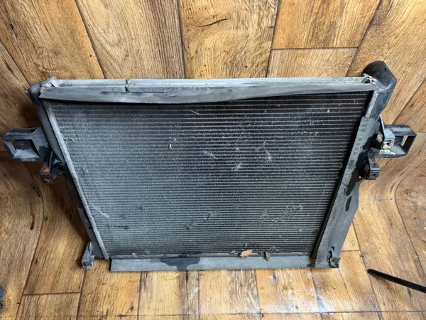 Radiador de agua JEEP GRAND CHEROKEE WK 3.0 CRD image 4