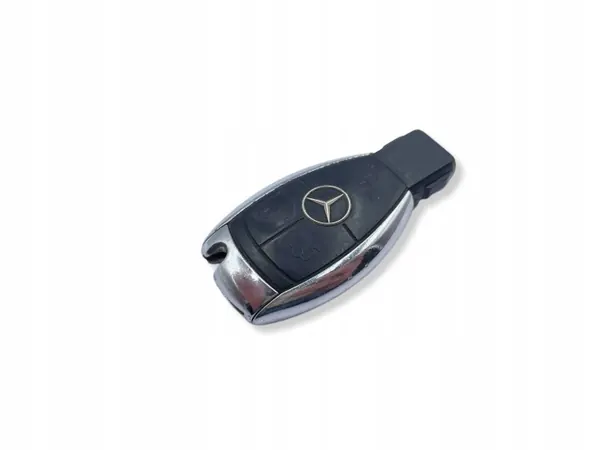 Mercedes Nyckel OEM UHP2243 - 3 Knappar Silver Begagnad image 5