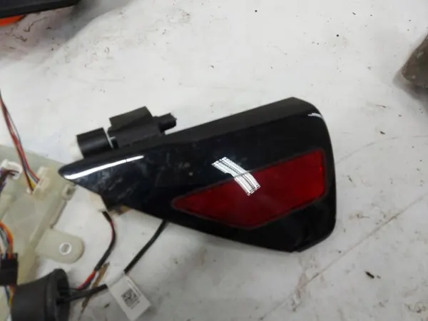 Tesla OEM 1537264-20-B Latauskaapeli & luukkukontrolleri image 3