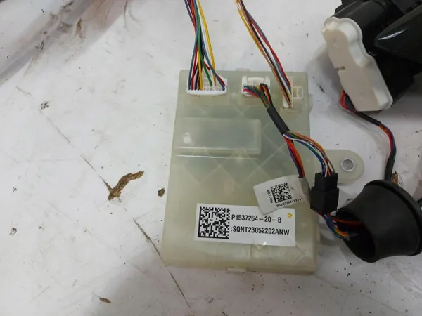 Tesla OEM 1537264-20-B Latauskaapeli & luukkukontrolleri image 5