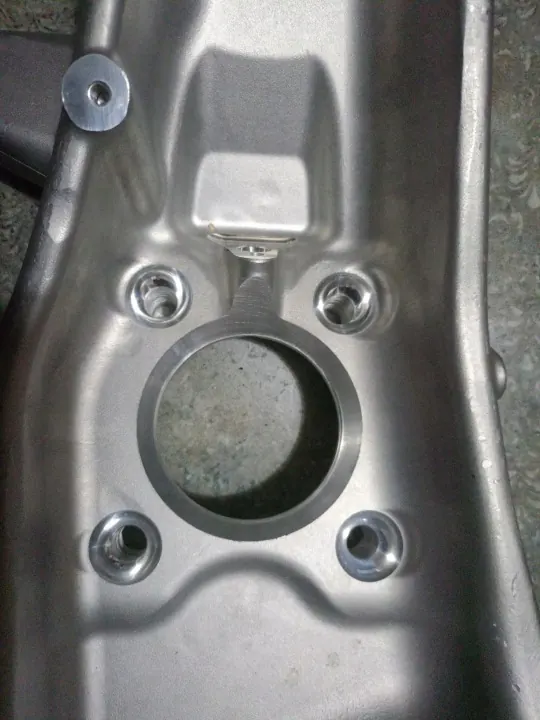 Pivô dianteiro esquerdo OEM M8E2-3K186-AB Range Rover Sport image 4