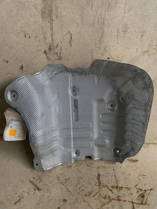 Protector térmico escape Opel Insignia B OEM 84263430 image 2