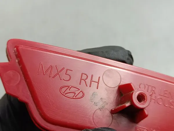 Hyundai Santa Fe takavalonheijastin OEM 924A2R6R image 5