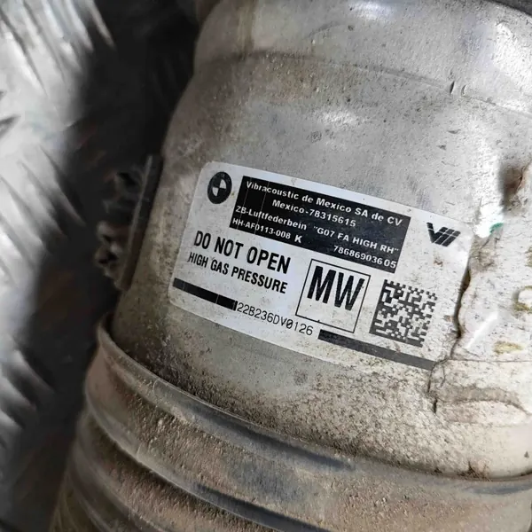 BMW OE Vorderer Luftfederungsdämpfer - Rechte Seite image 6