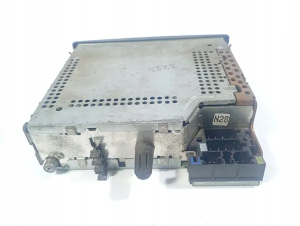 Radio Renault OE OEM M1S235 MAR 00019567 - Usado image 4