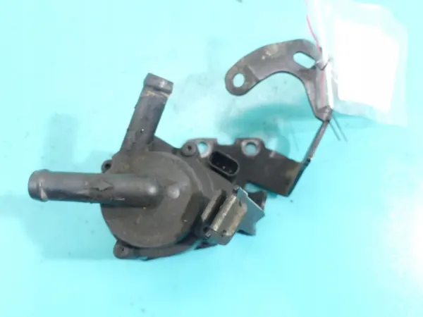 Pompe à eau OEM 761936280 pour Peugeot 508 1.6 THP image 3