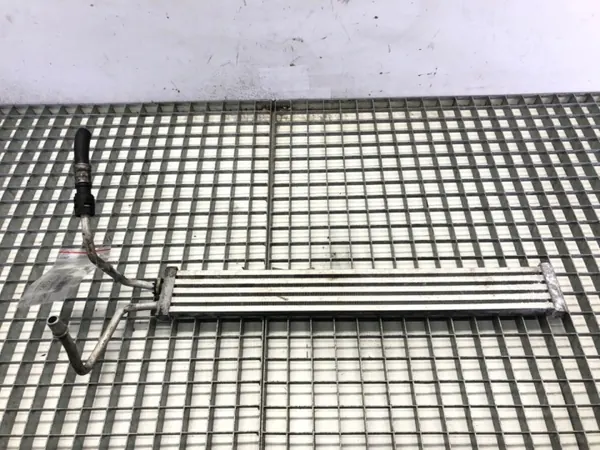 Arrefecedor direção OEM 7570100 para BMW F11 image 2