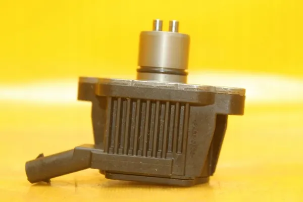 Válvula Solenoide OEM 04E906048A para VW 1.5 TFSI image 6
