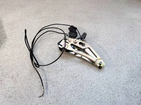 Cilindro de teto esquerdo OEM 2307901171 Mercedes SL R230 image 4