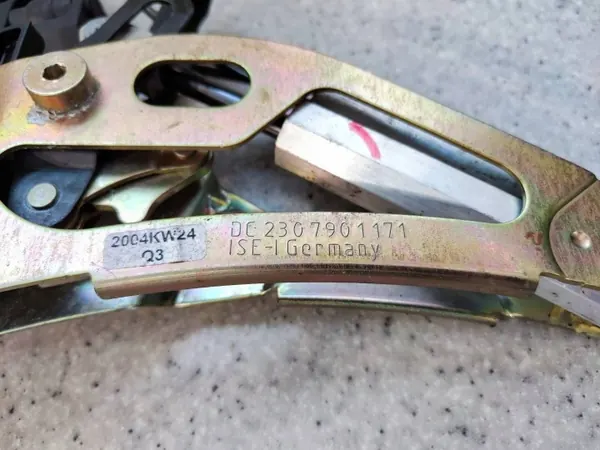 Cilindro de teto esquerdo OEM 2307901171 Mercedes SL R230 image 5