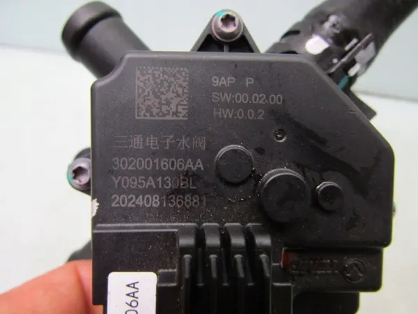 Thermostaathuis OEM 302001606AA voor Omoda E5 image 6