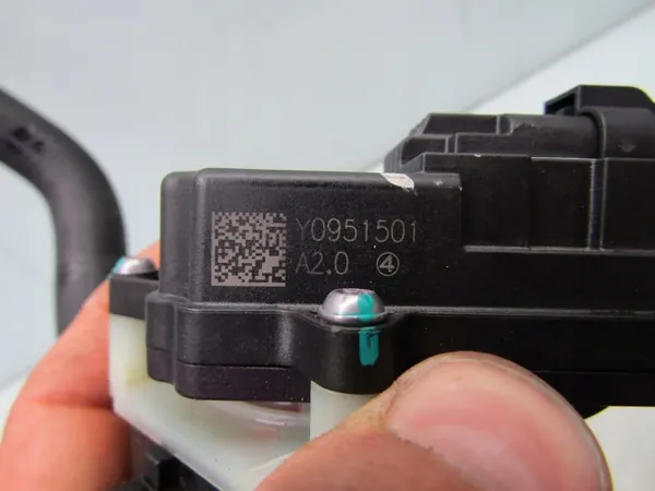 Thermostaathuis OEM 302001606AA voor Omoda E5 image 7
