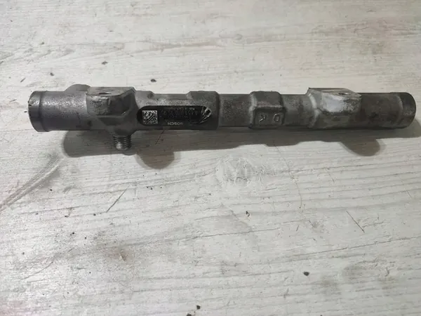 Riel de combustible Mercedes-Benz GLK (X204) 2013 image 2