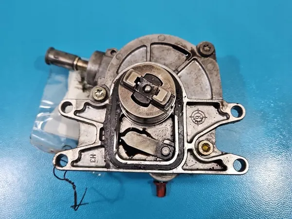 Imupumppu Opel Astra II G 0252738 90531397 image 2