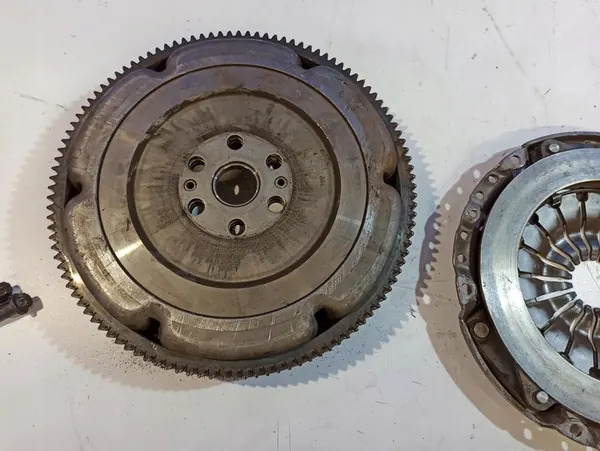 Volvo V50 2006 Volante de Dupla Massa image 4