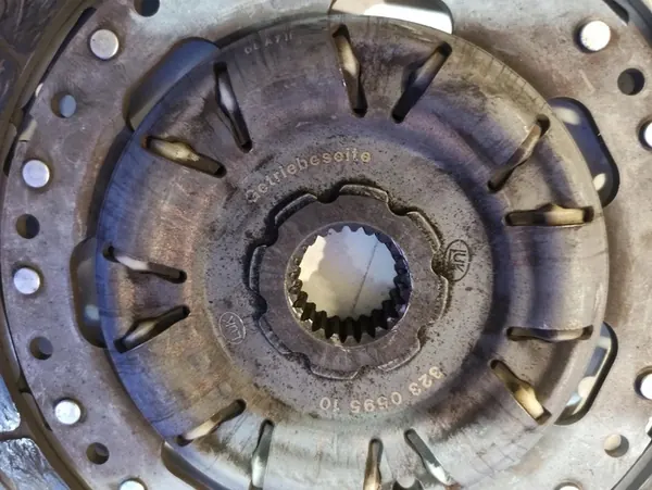 Volvo V50 2006 Volante de Dupla Massa image 7