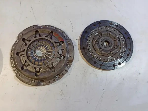 Volvo V50 2006 Volante de Dupla Massa image 9