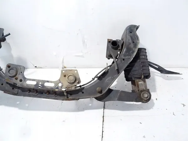 Viga suspensão cabine traseira OEM LORK-1-526696 Mercedes image 5