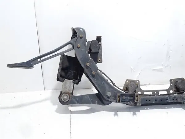 Viga suspensão cabine traseira OEM LORK-1-526696 Mercedes image 8
