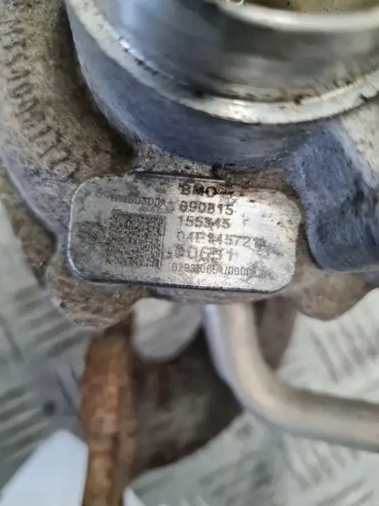 Turbo usado OEM 04E145725AB para Skoda Fabia III image 2