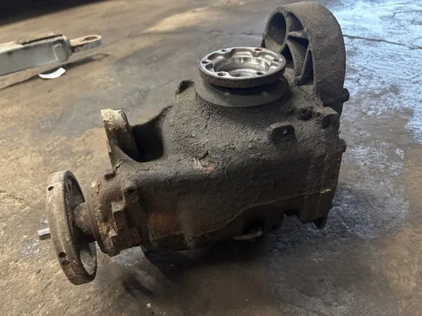 BMW 3 (E90) Achterdifferentieel 7591016 2.0L Diesel image 4