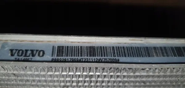 Ventilador de radiador Volvo OE OEM P8892817969 Usado image 4