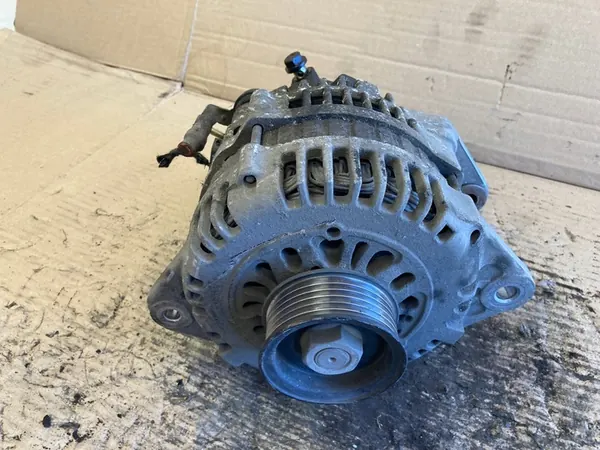 OPEL ASTRA G II 1.7 Vaihtovirtageneraattori Imupumppu 93175799 image 3