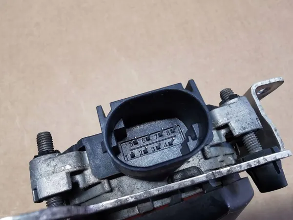 Audi Q5 SQ5 II ACC-tutkasensori OEM 80A907561B image 4