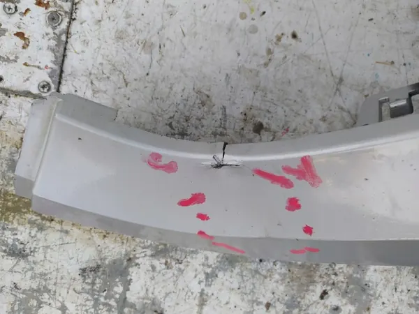 Mercedes Actros MP4 linke Scheinwerferabdeckung OEM 9608840658 image 4