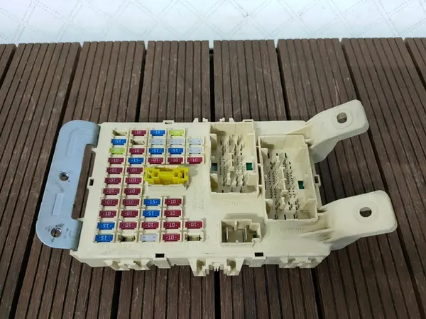 KIA RIO III 1.4 16V Caixa de Fusíveis 91950-1W530 image 4