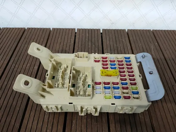 KIA RIO III 1.4 16V Caixa de Fusíveis 91950-1W530 image 5