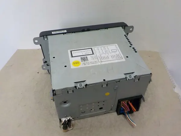 Rádio VW OEM 5M0035186J com CD, MP3, Aux image 3