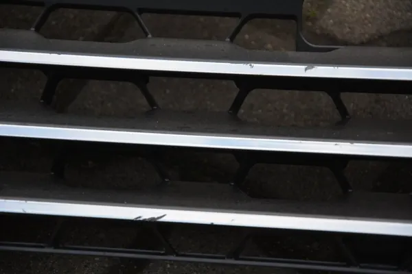Iveco OE 5802075842 Grille Insert - Gebruikt image 4