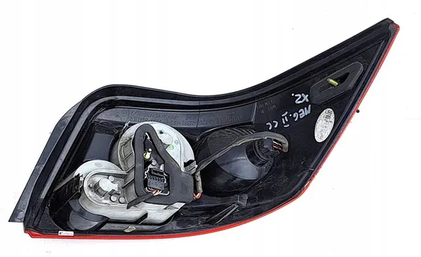 Lámpara Trasera Izquierda Renault Megane II CC 8200142688 image 2