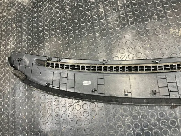 Ford Transit Custom MK1 Lift 17-23 Front Inner Window Seal image 8